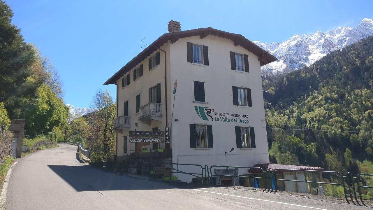 La Valle Del Drago Hotel Piazza Brembana Exterior photo
